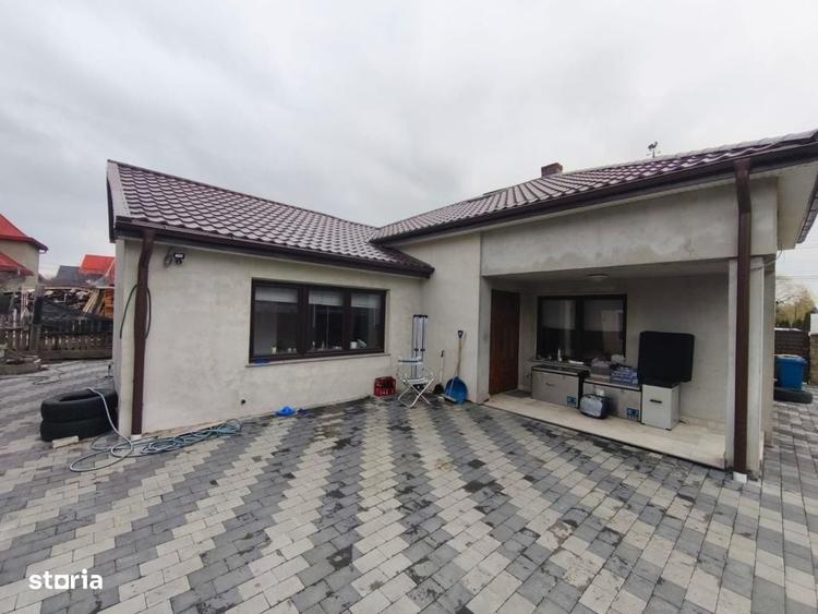 Casă cu 4 camere cu Teren 500 Mp în Central