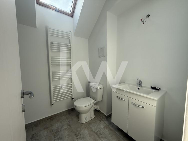 Apartament cu 2 camere semidecomandat în Stupini