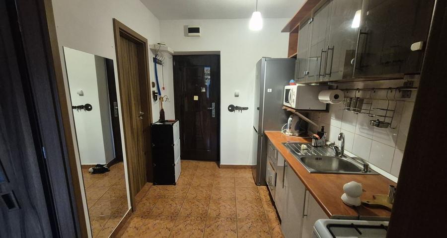 Apartament cu 2 camere decomandat în Lacul Tei