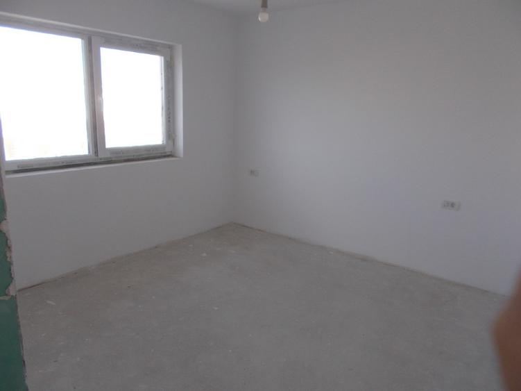 Duplex cu 4 camere cu Teren 287 Mp în Moșnița Nouă