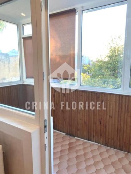 Apartament cu 2 camere decomandat, mobilat în Polonă