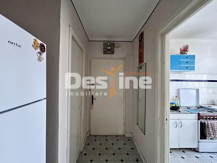 Apartament cu 2 camere semidecomandat în Central