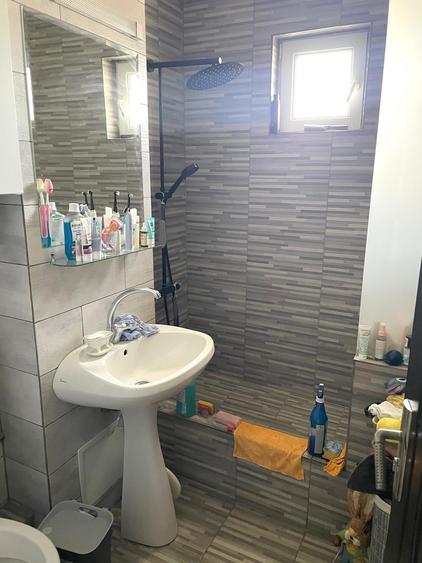 Apartament cu 3 camere decomandat în Alexandru cel Bun