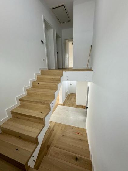 Casă cu 4 camere cu Canalizare în Cristian