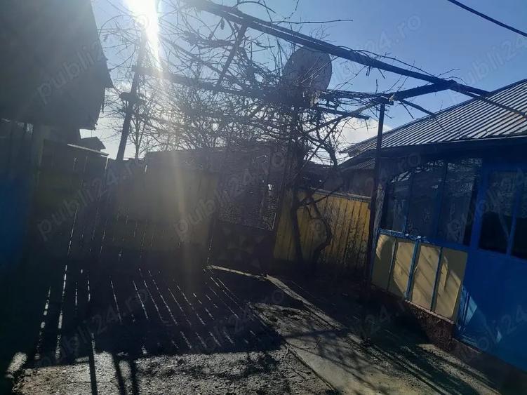 Casă cu 4 camere în Cărăpcești