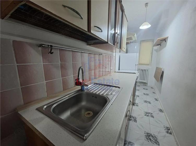 Garsonieră decomandată în Filiași