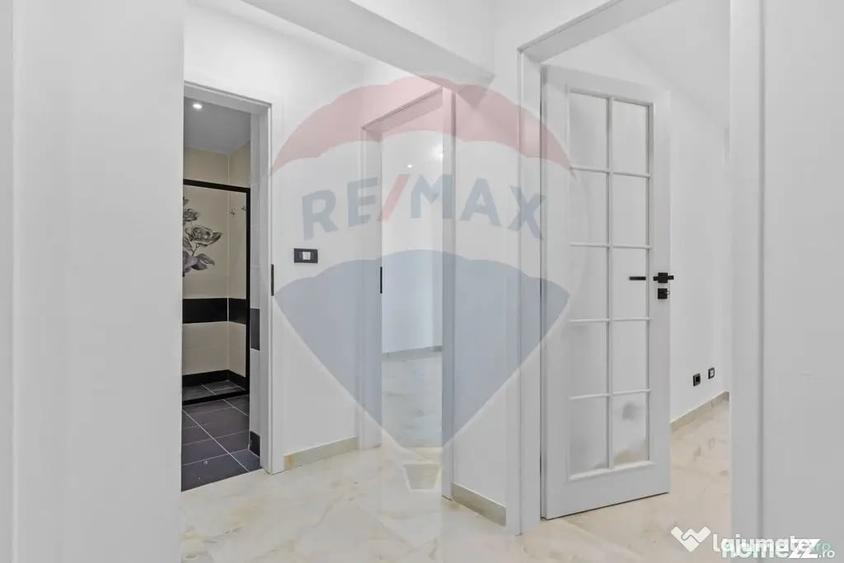 Apartament cu 3 camere decomandat în Băncilor
