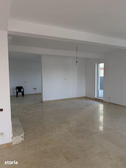 Spa?iu comercial de inchiriat, parcare inclusa - 10