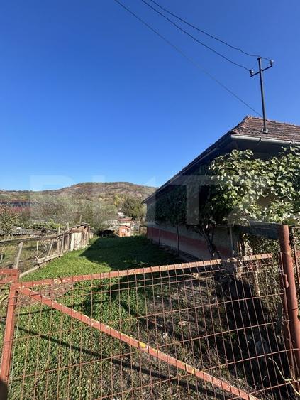 Casă individuală cu 4 camere cu Teren 700 Mp în Bunești