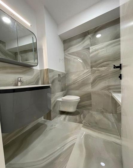 Casă individuală cu 14 camere cu Canalizare în Dorobanți