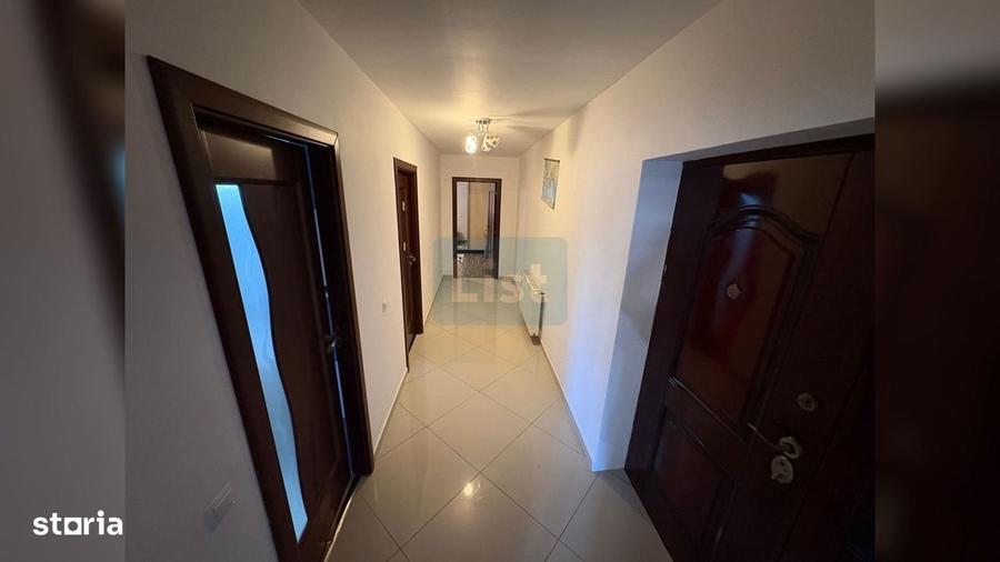 Casă cu 4 camere în Stăncești