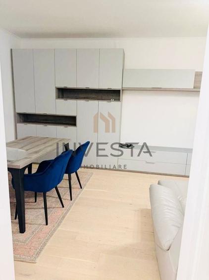 Apartament cu 2 camere decomandat, mobilat în Central