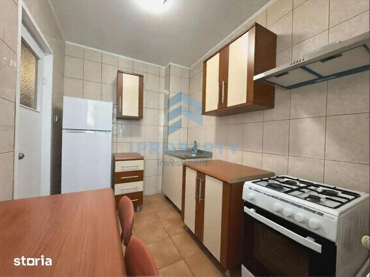 Apartament cu 3 camere în Tineretului