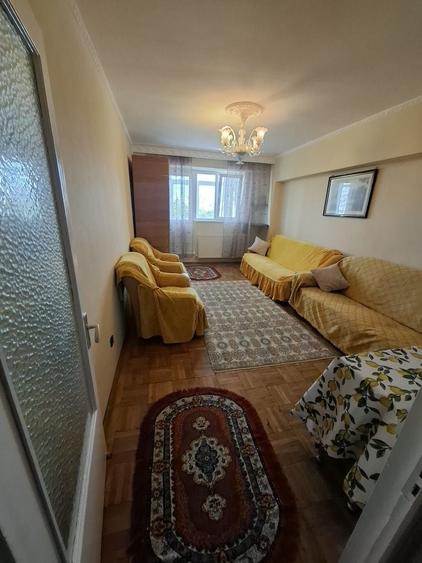 Apartament cu 2 camere decomandat în Sârbi
