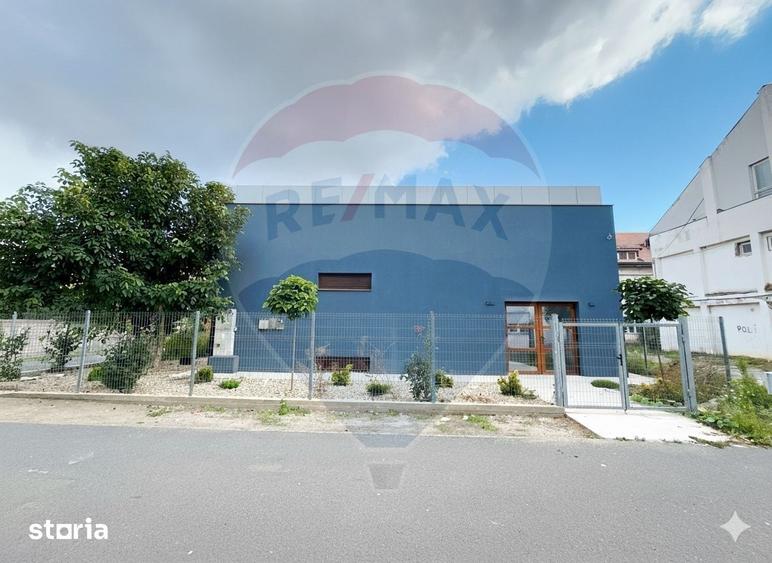 Spațiu comercial, de 261 mp, în Freidorf