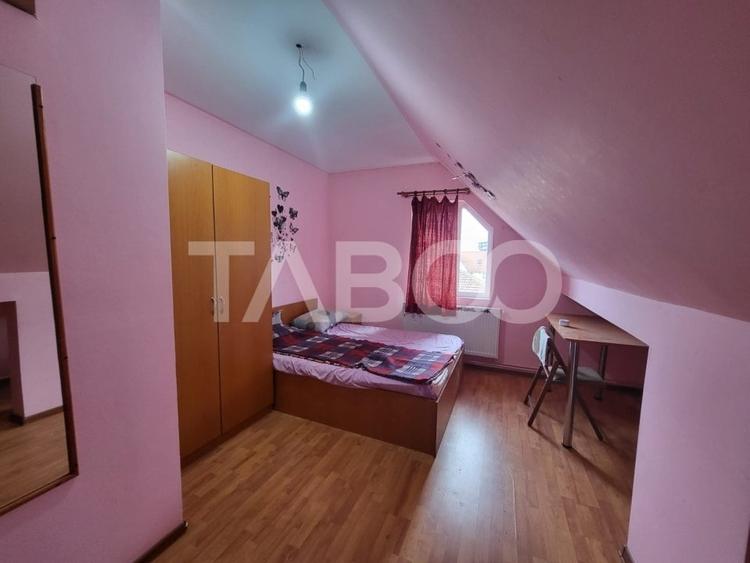 Apartament cu 4 camere semidecomandat, mobilat în Mihai Viteazul