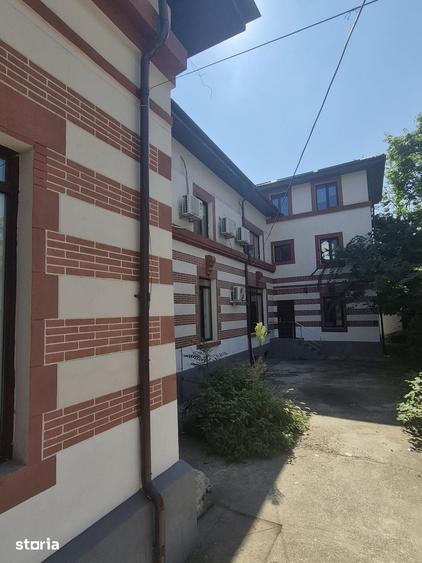 Casă cu Teren 500 Mp în Victoriei