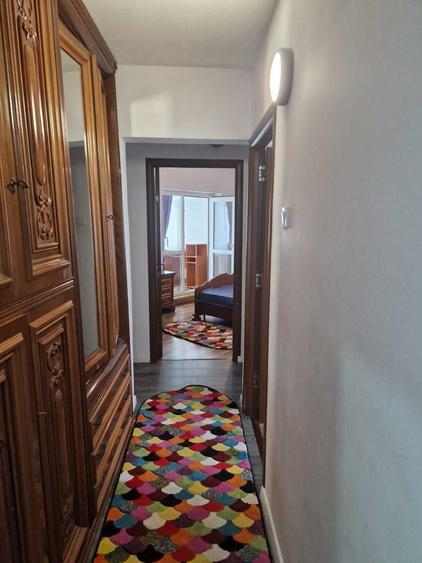 Apartament cu 3 camere decomandat în Alexandru cel Bun