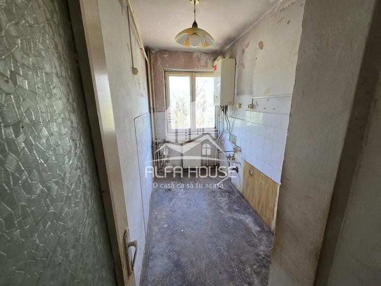 Apartament cu 3 camere nedecomandat în Govândari