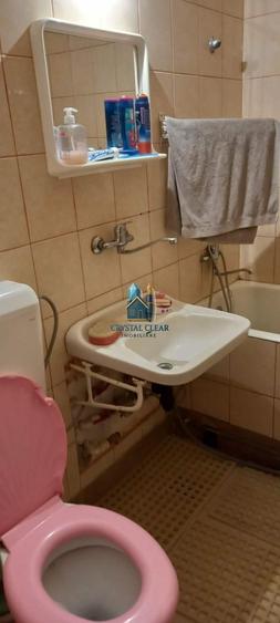 Apartament cu 2 camere nedecomandat în Aleea Carpați