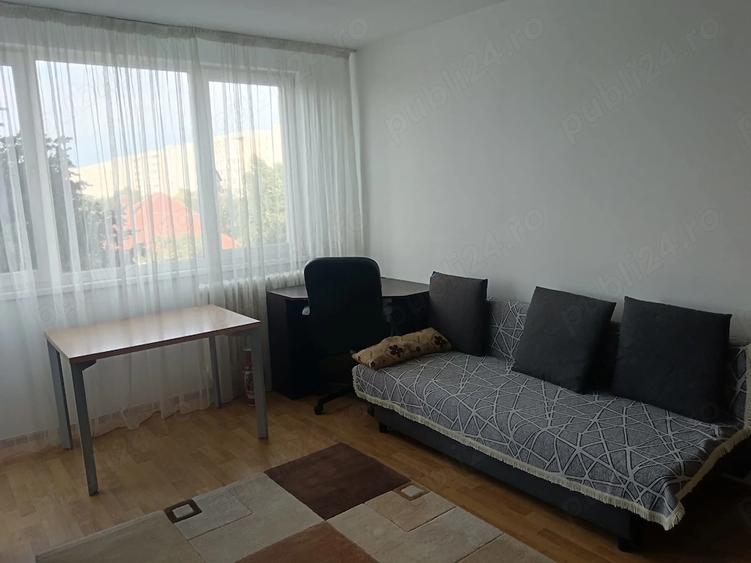 Apartament cu 2 camere semidecomandat în Obor