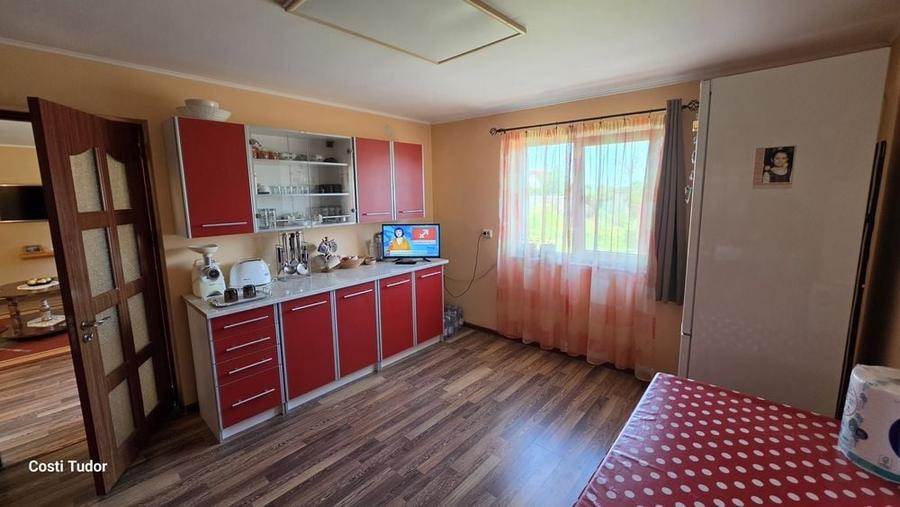 Casă cu 3 camere în Rociu