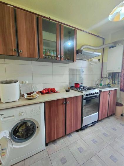 Apartament cu 2 camere decomandat în Florești