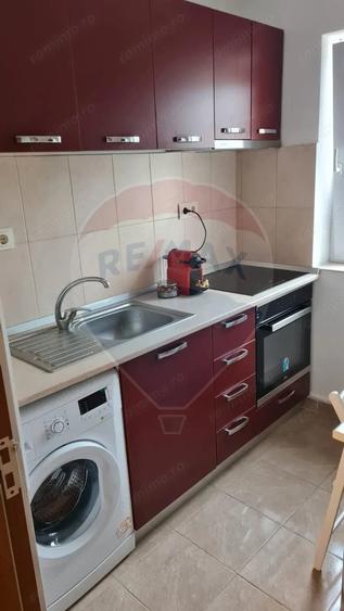 Apartament cu 2 camere decomandat, mobilat în Sud