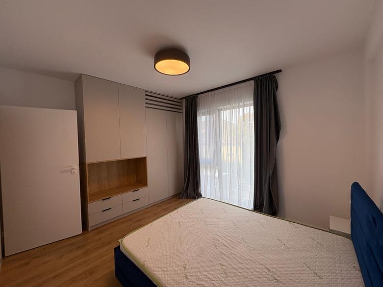 Apartament cu 2 camere decomandat în Barbu Văcărescu