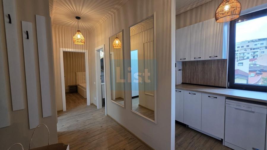 Apartament cu 2 camere decomandat, mobilat în P-ța Alba Iulia