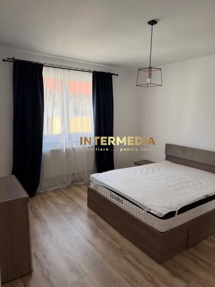 Apartament cu 3 camere decomandat, mobilat în Central