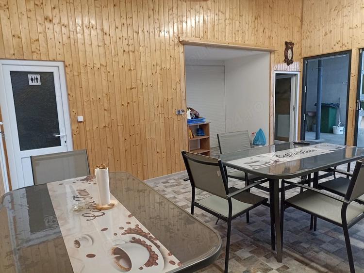 Casă cu 6 camere cu Teren 1500 Mp în Peceneaga