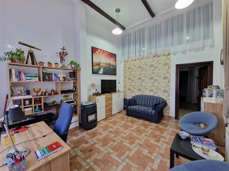 Birou, de 45 mp, în Ultracentral