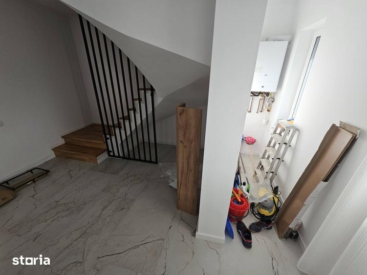 Casă cu 4 camere cu Teren 200 Mp în Dâmbul Rotund