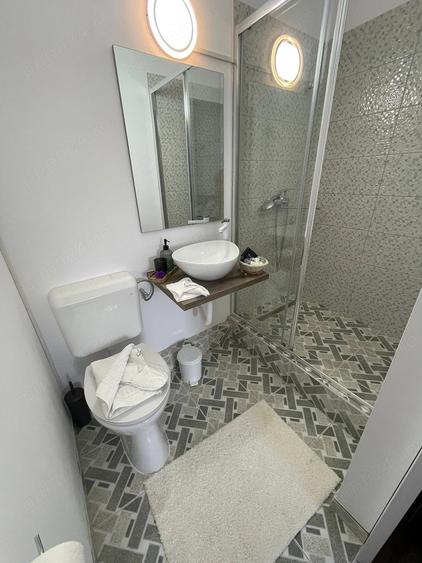 Garsonieră decomandată în Central