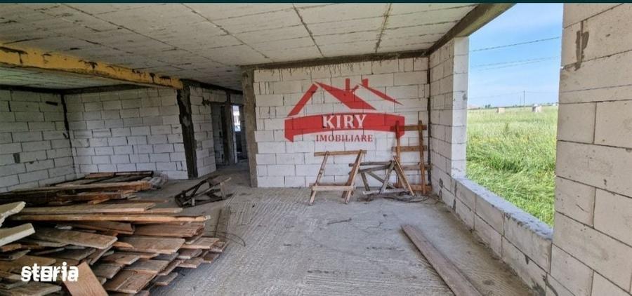Casă cu 3 camere în Livada