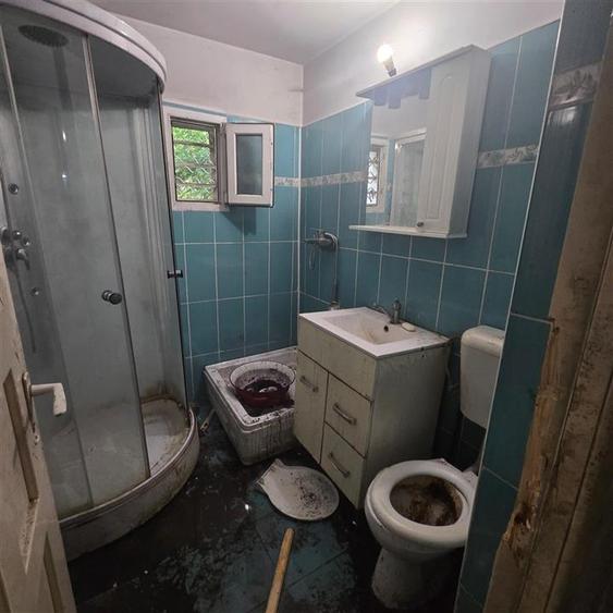 Apartament cu 3 camere decomandat în Alexandru cel Bun