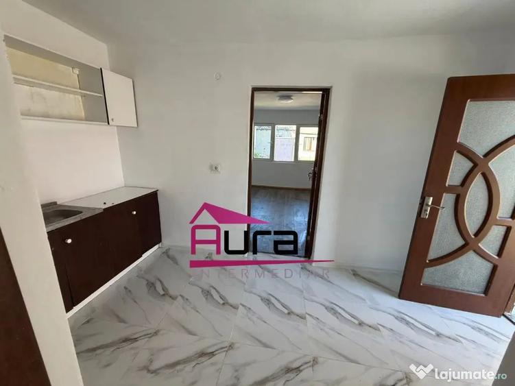 Casă cu 3 camere cu Teren 230 Mp în Central