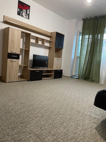 Garsonieră decomandată în Berceni