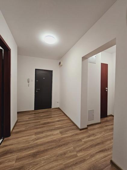 Apartament cu 3 camere decomandat, mobilat în Nerva Traian