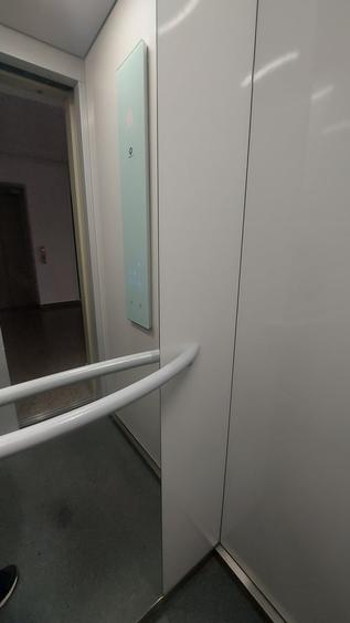 Apartament cu 2 camere decomandat în Berceni