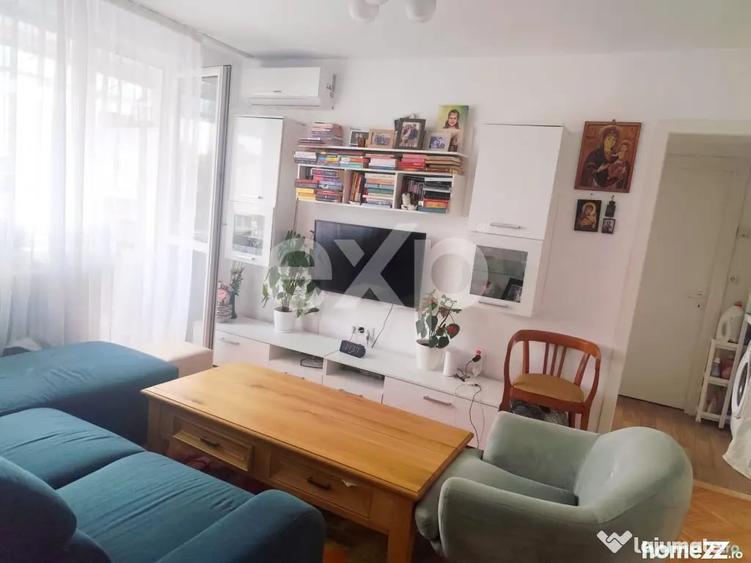 Apartament cu 3 camere semidecomandat în Grigorescu