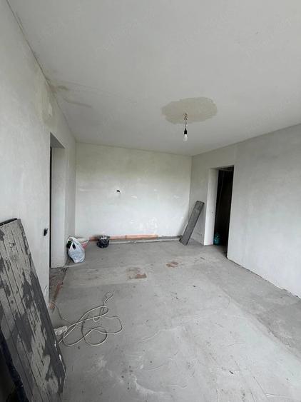 Apartament cu 2 camere semidecomandat în Țiglina 2