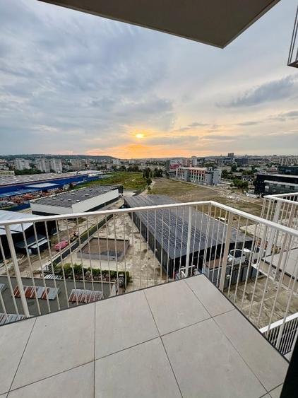 Apartament cu 2 camere decomandat în Baza 3