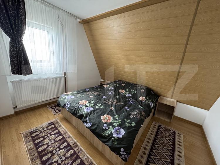Casă individuală cu 25 camere cu Teren 1001 Mp în Central