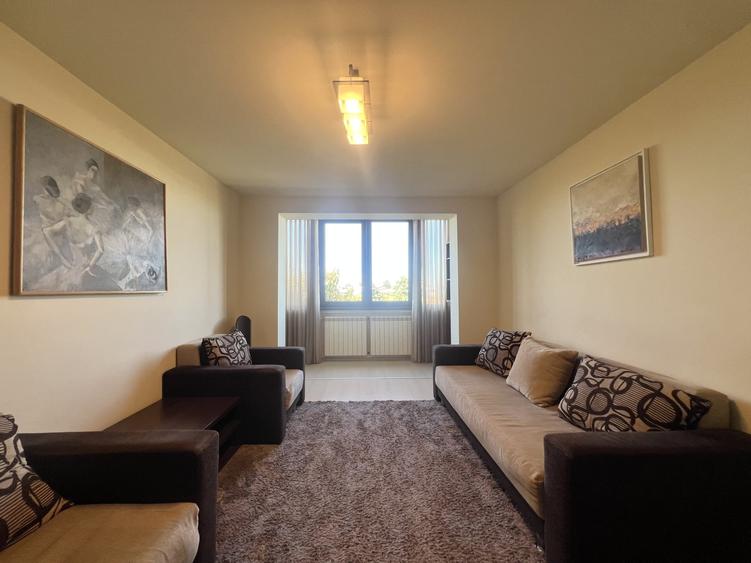 Apartament cu 3 camere decomandat, mobilat în Tipografilor
