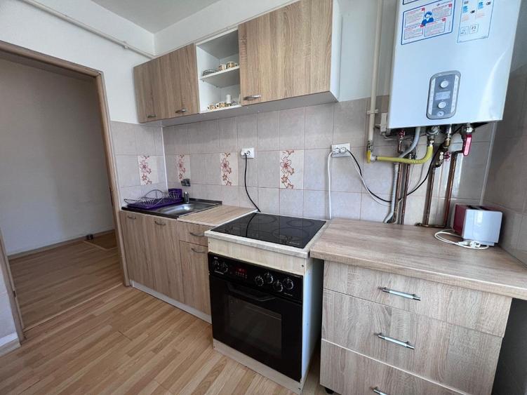Apartament cu 2 camere semidecomandat în Ultracentral