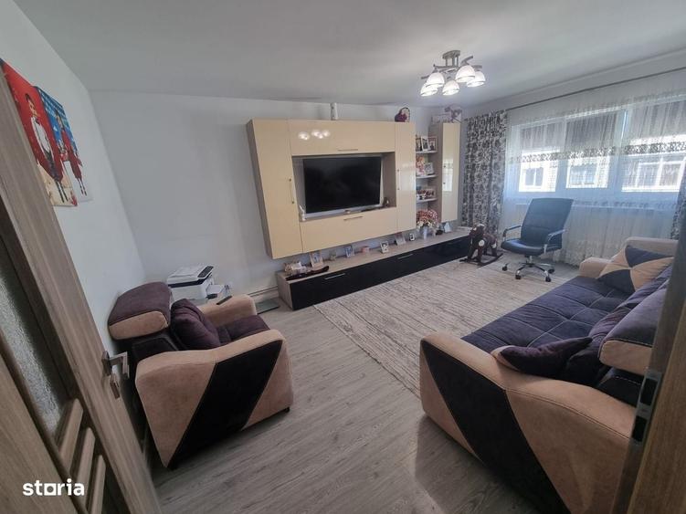 Apartament cu 3 camere decomandat în Ultracentral