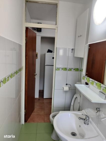 Garsonieră decomandată, mobilată în Centrul Istoric