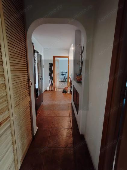 Apartament 2 camere, str Vicina, decomandat, 61 mp - 13